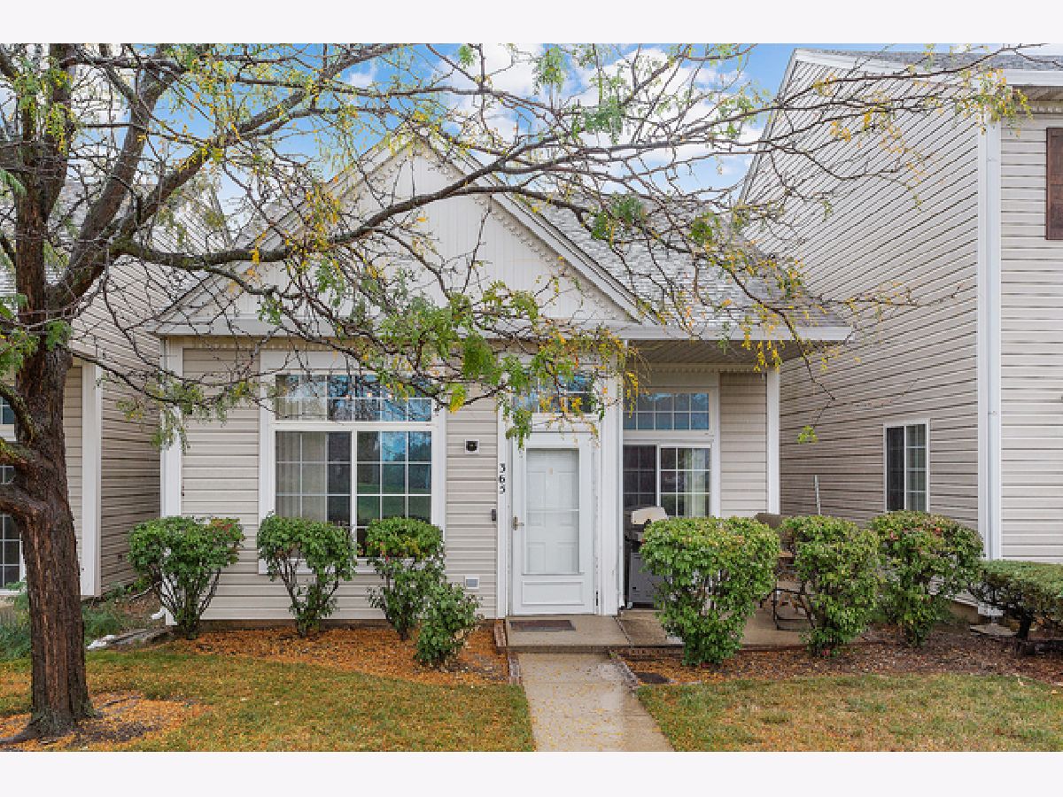 Townhomes & Condos Rented Town Centre Park Bolingbrook Illinois, 365 Evening Star