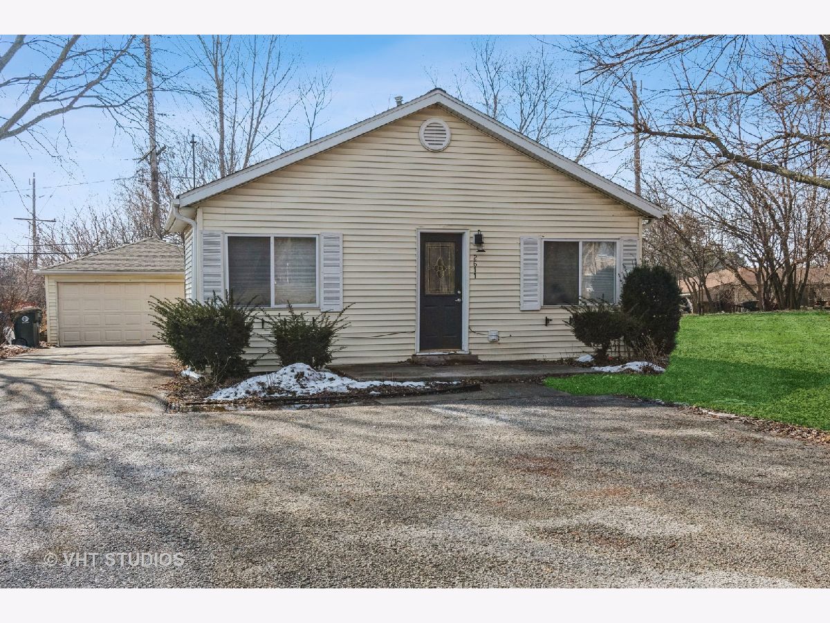 Homes Sold Mcintosh Downers Grove Illinois, 2611 Maple