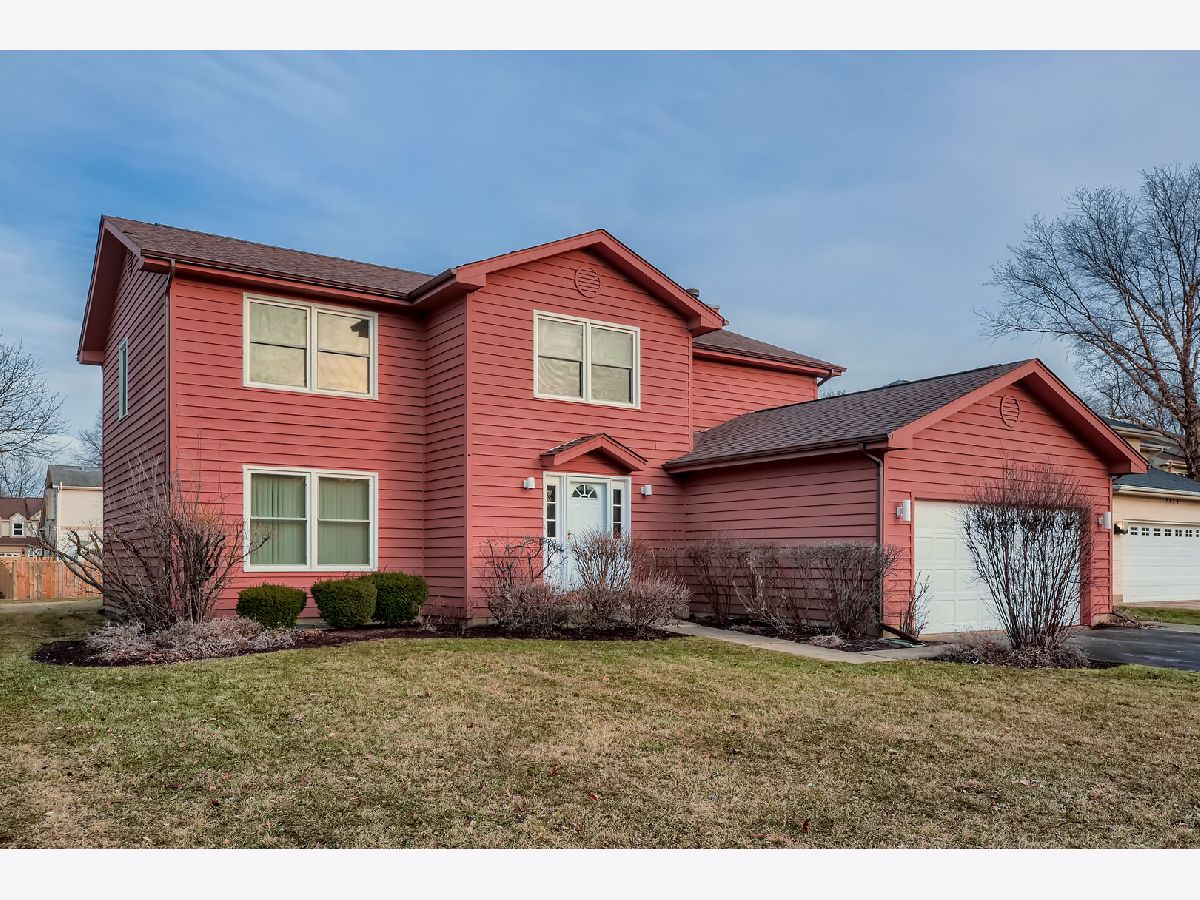 Homes Sold Westchester Buffalo Grove Illinois, 1117 Hidden Lake