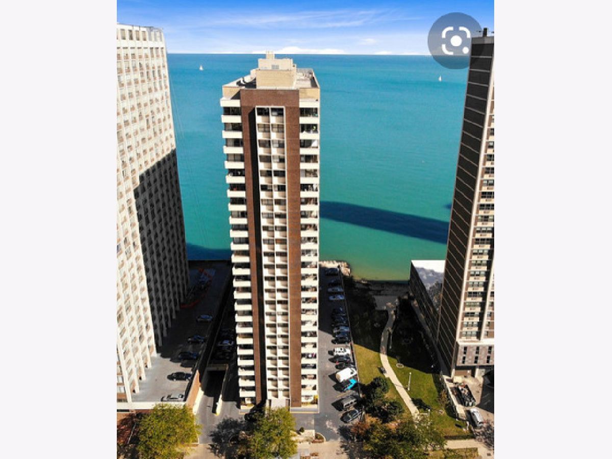 Condominiums Rented El Lago Chicago Illinois, 6157 Sheridan