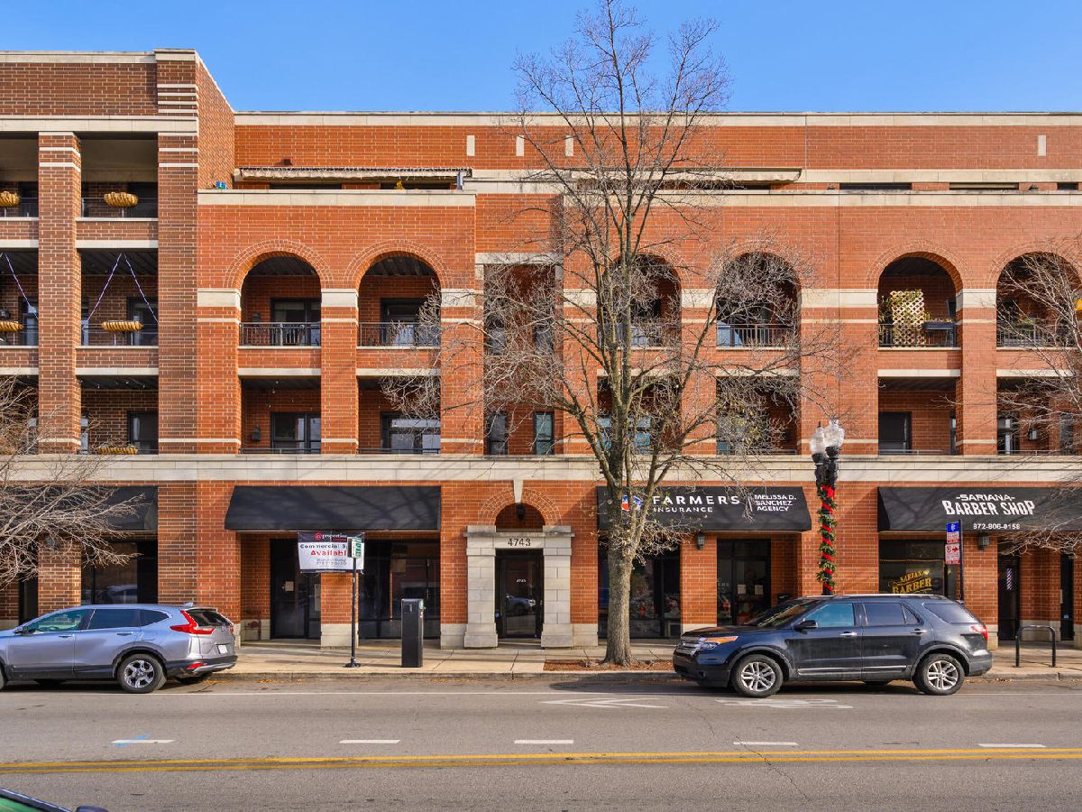 Condominiums Sold Chase Park Commons Chicago Illinois, 4743 Clark