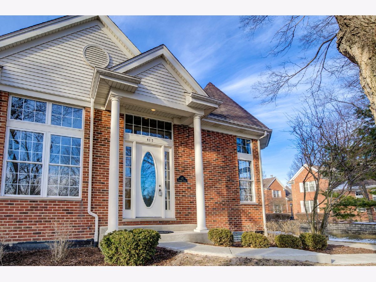 Townhomes Sold Clarendon Commons Clarendon Hills Illinois, 415 Commons