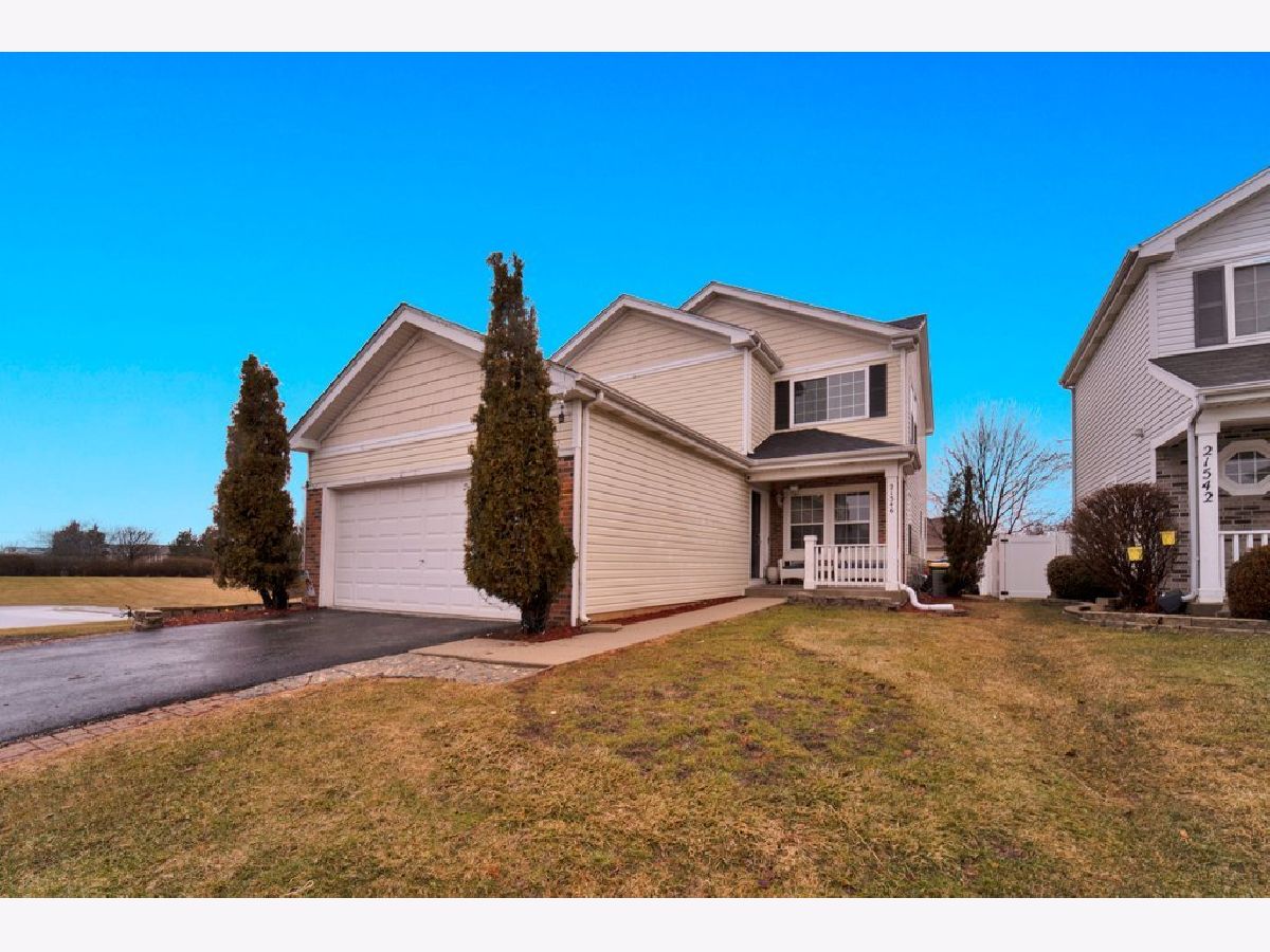 Homes & Townhomes Sold Renwick Club Crest Hill Illinois, 21546 Gray Wing