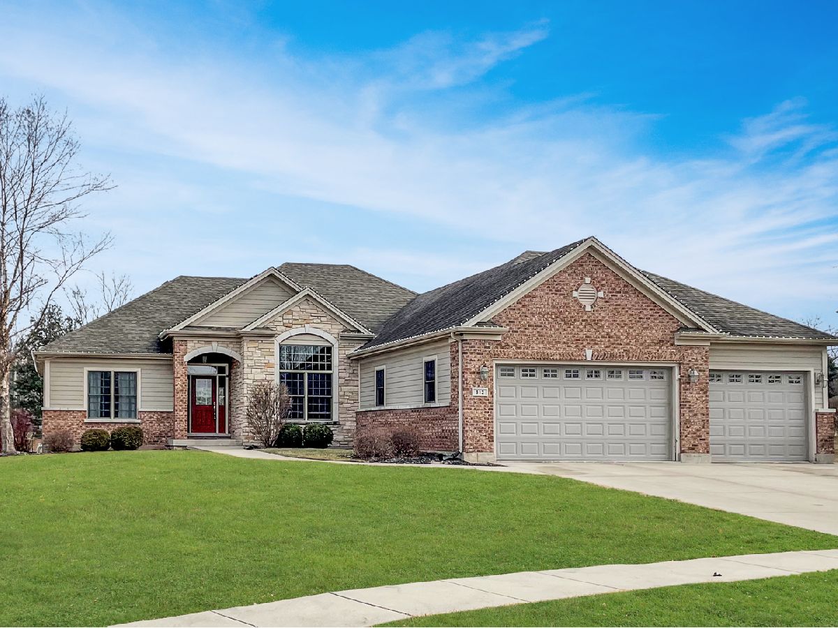 Homes Sold Derby Estates Genoa Illinois, 613 Whirlaway