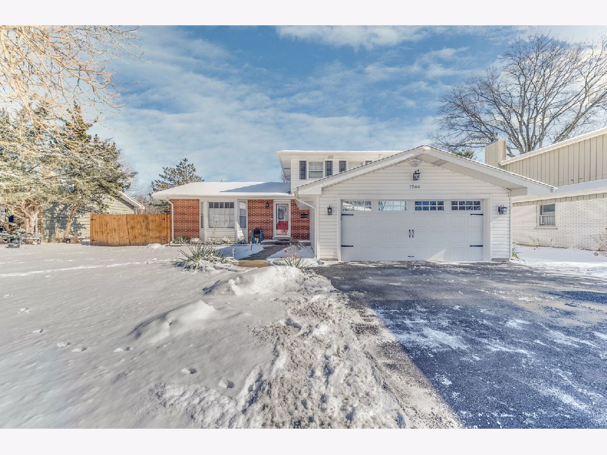 Homes Sold Maplebrook Naperville Illinois, 1244 Sandpiper
