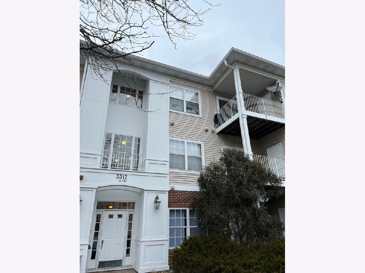 Condominiums Rented Stratford Court Lake Bluff Illinois, 3317 Stratford