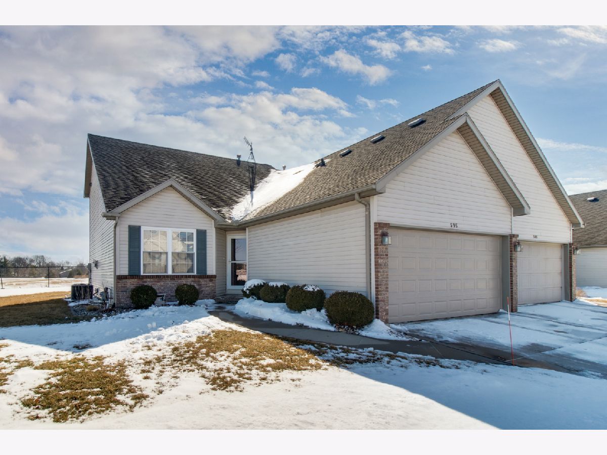 Condos & Townhomes Sold Beechwood Commons Normal Illinois, 595 Beechwood