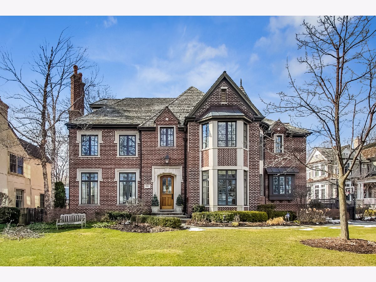 Homes & Condominiums Sold Hubbard Woods Winnetka Illinois, 772 Walden