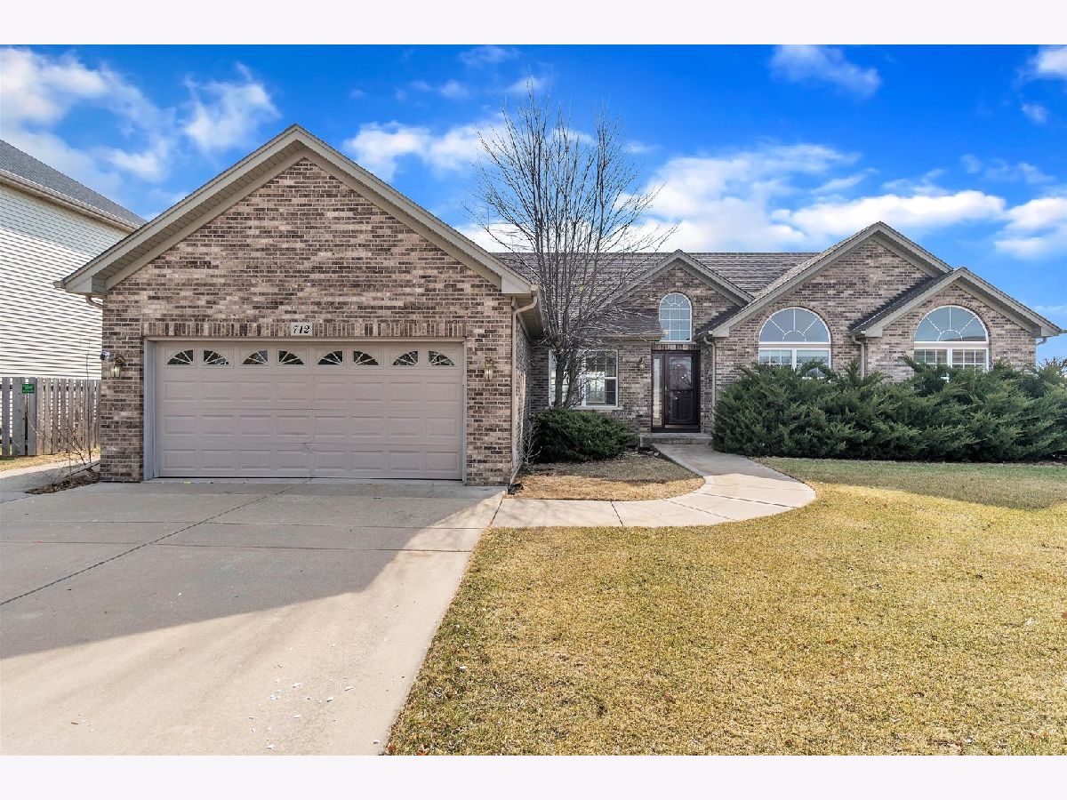 Homes Sold Prairie Meadows Yorkville Illinois, 712 Hayden