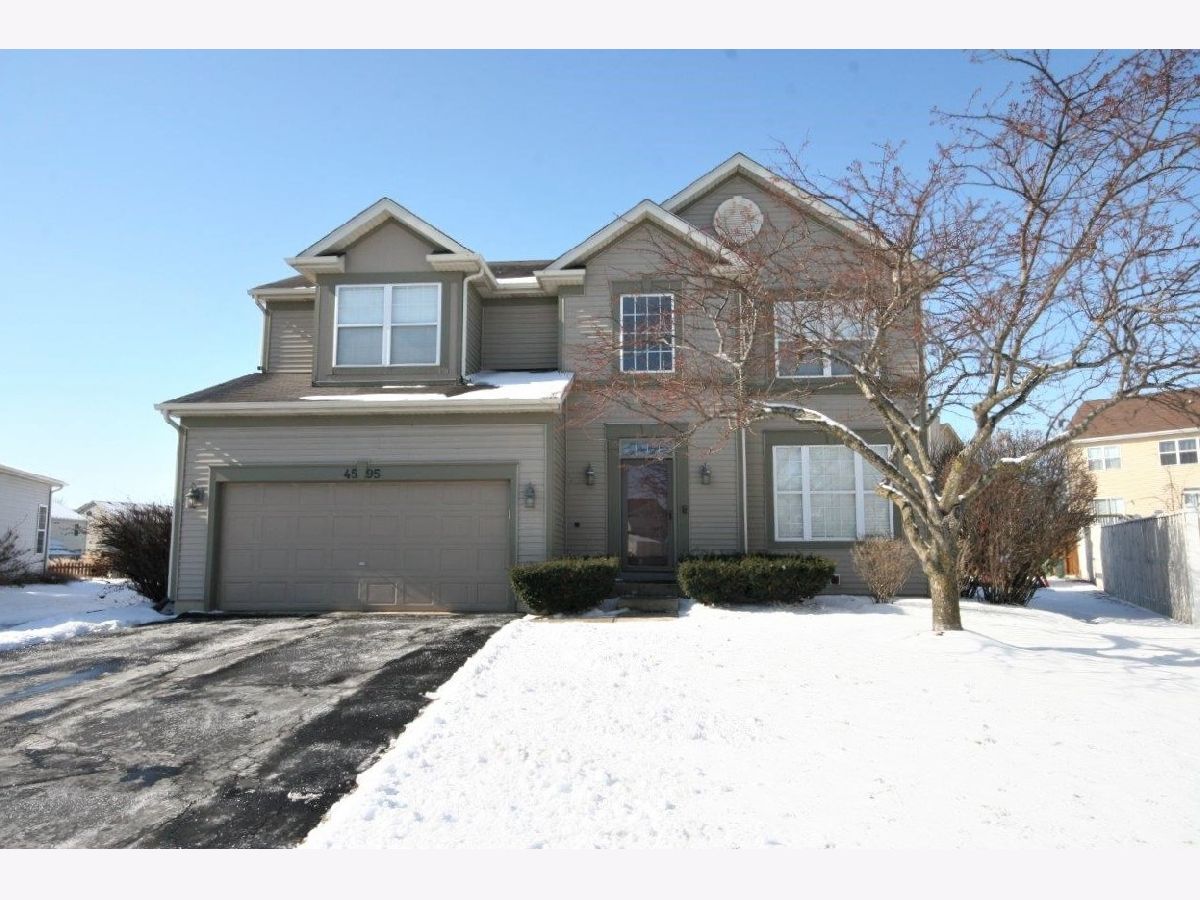 Homes Sold Heron Bay Lake In The Hills Illinois, 4595 Heron