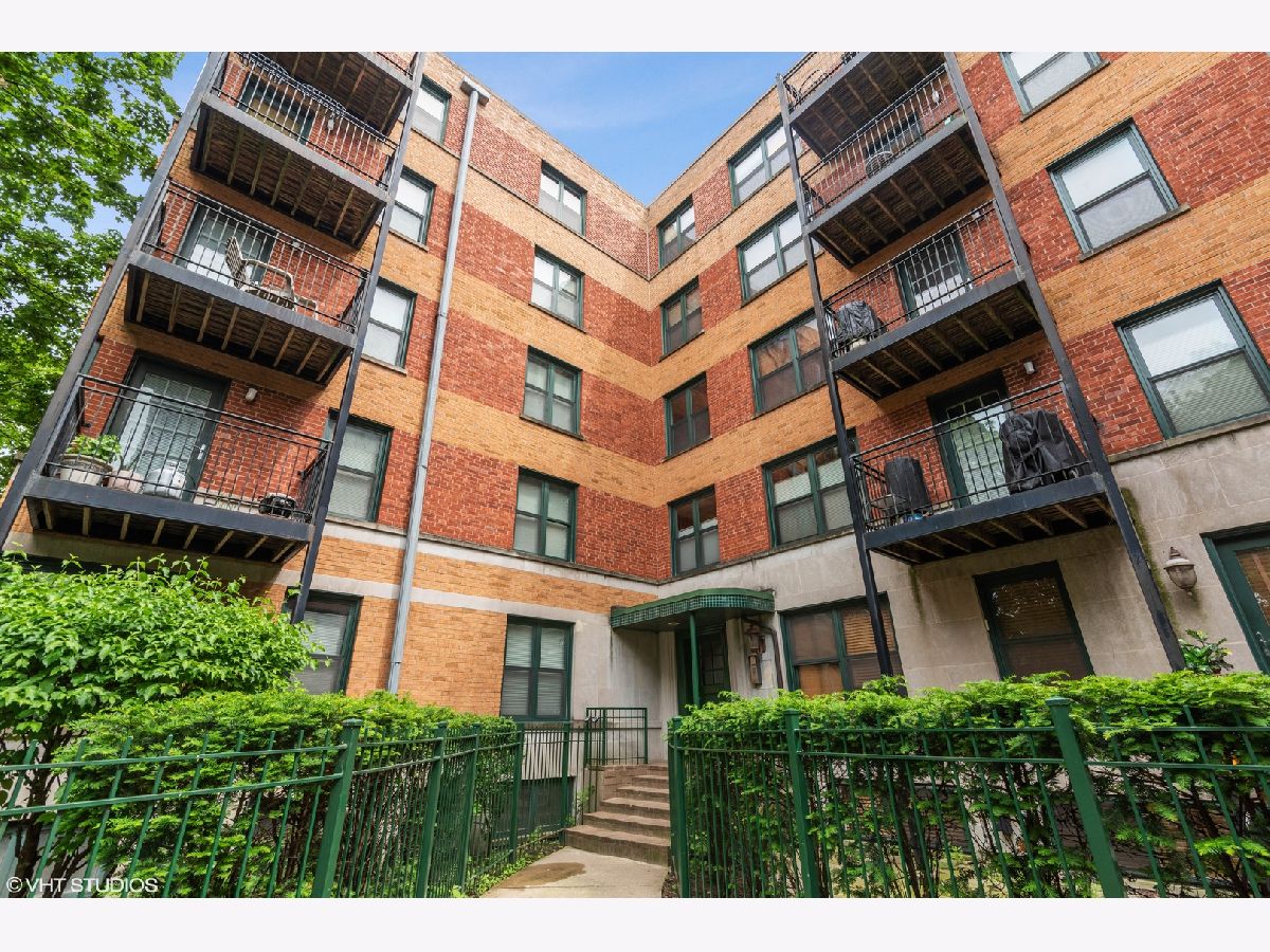 Condominiums Rented Catalpa Terrace Chicago Illinois, 2545 Catalpa