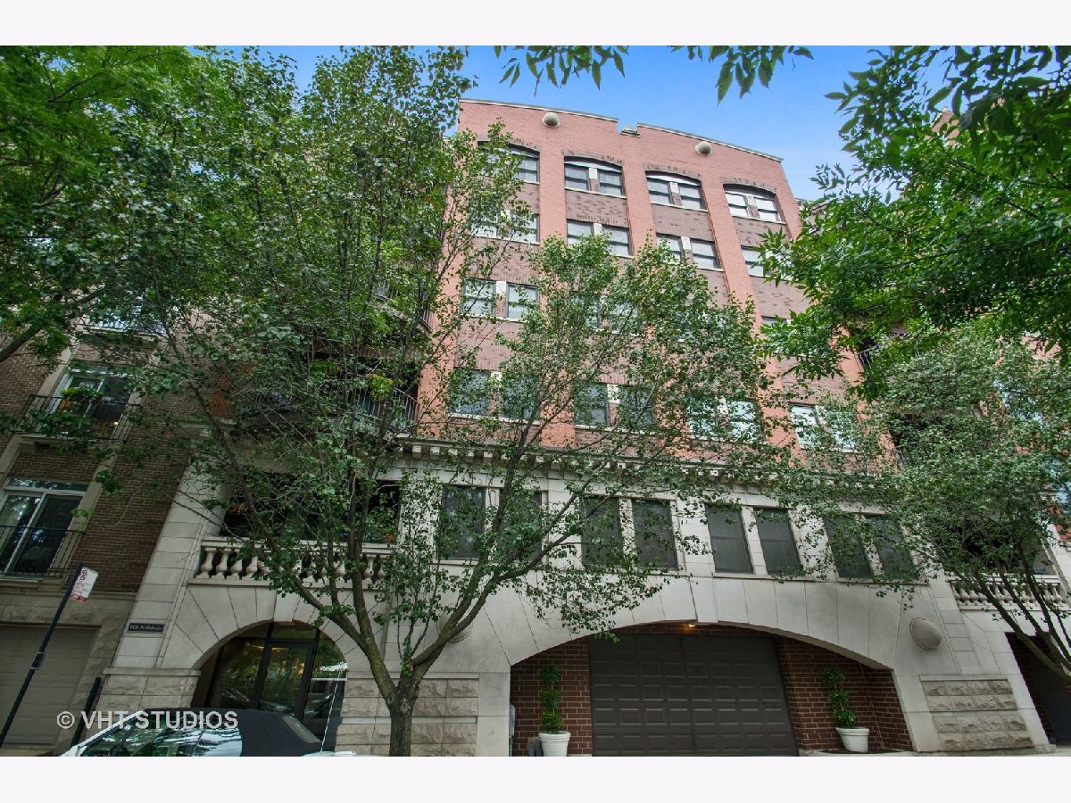 Condominiums Sold Cheval Club Chicago Illinois, 1426 Orleans