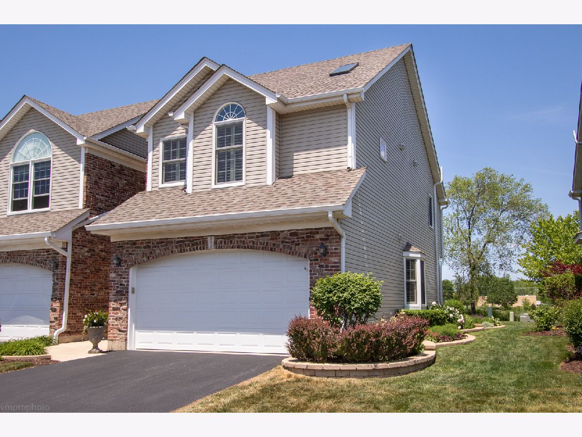 Townhomes Sold Bridgeview Creek Palatine Illinois, 542 Bridge View