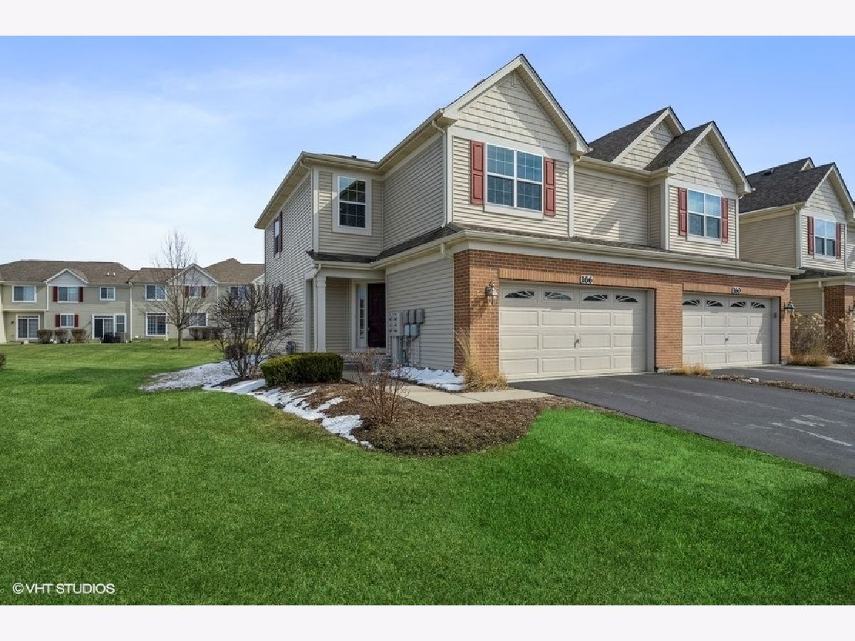 Townhomes Rented Remington Glen St Charles Illinois, 166 Birch
