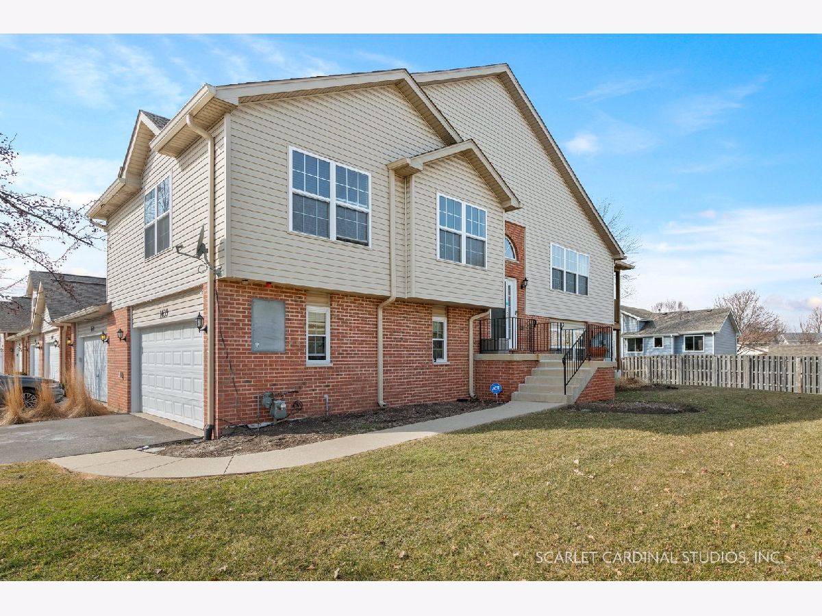 Townhomes Sold Riverbrook West Naperville Illinois, 1635 Windward