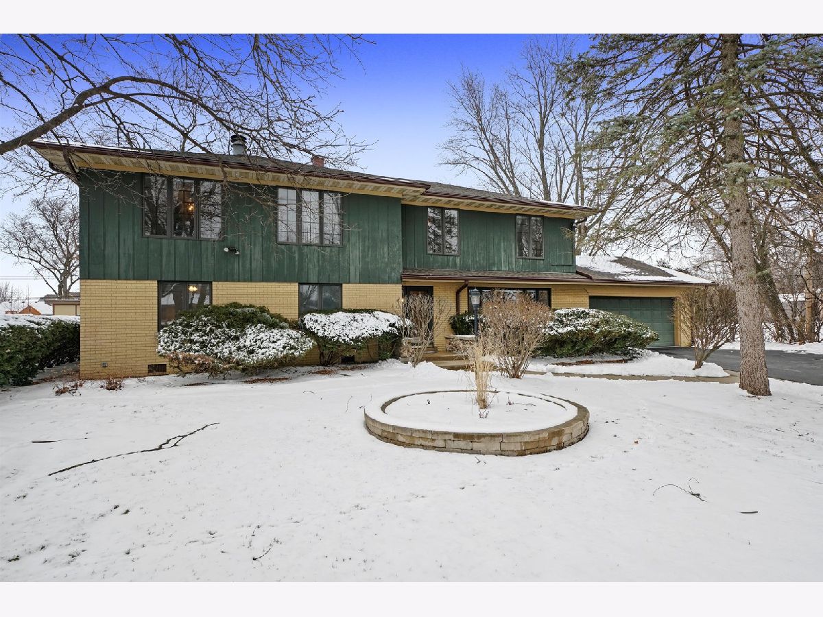 Homes Sold Acacia Acres La Grange Highlands Illinois, 10900 Linn