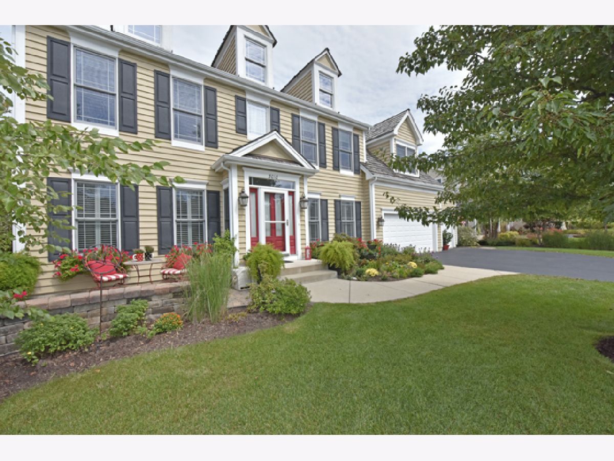 Homes Sold Providence Ridge Lindenhurst Illinois, 3010 Trail Crest