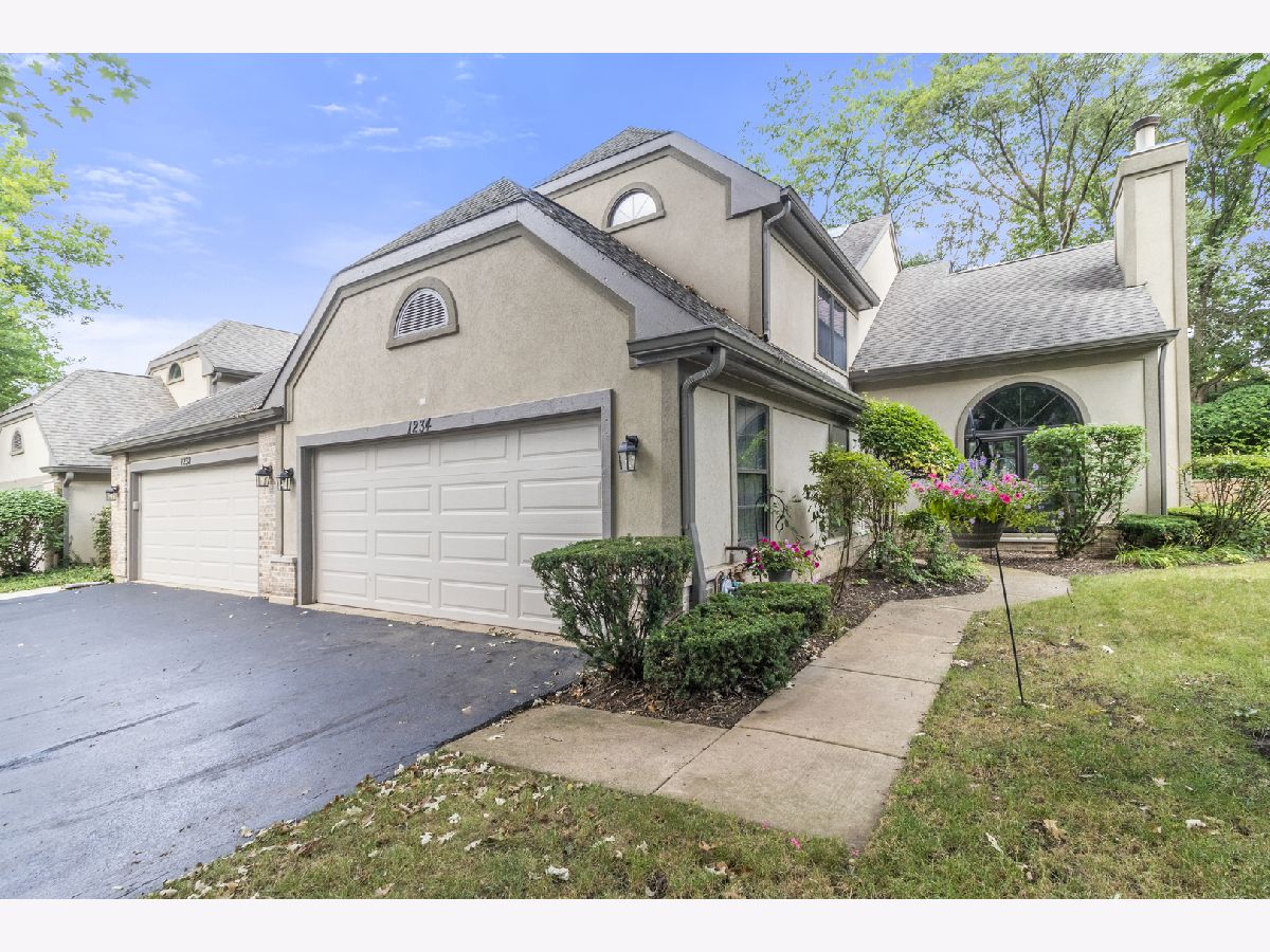 Townhomes Sold Hobson Oaks Naperville Illinois, 1234 Hobson Oaks