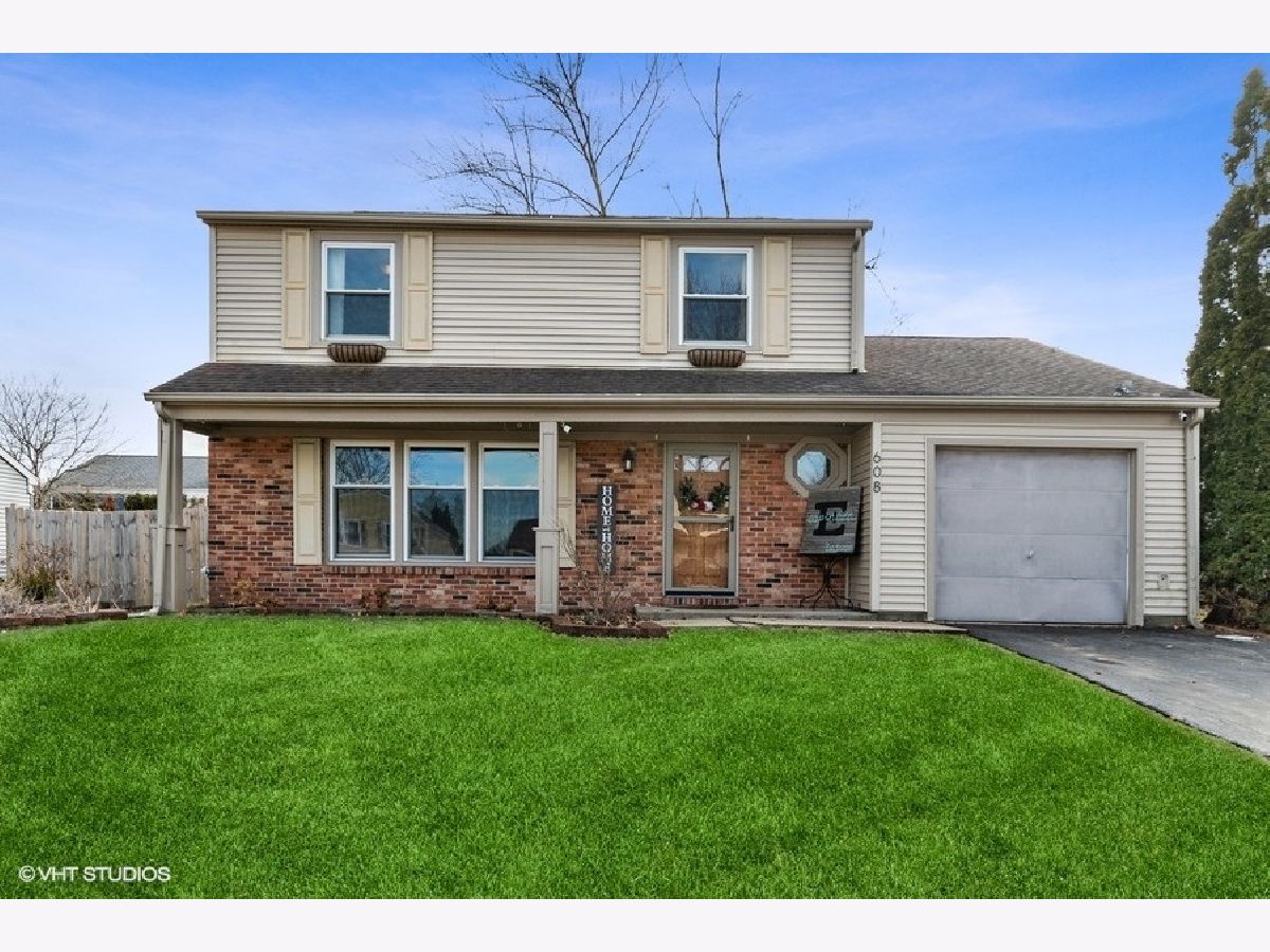 Townhomes & Condos & Homes Sold Greenbriar New Lenox Illinois, 608 Livingston