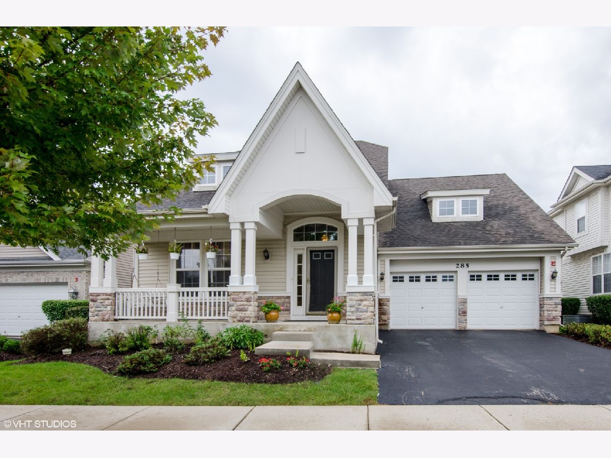 Townhomes & Condos & Homes Rented Concord Village Lake Zurich Illinois, 285 Seaton