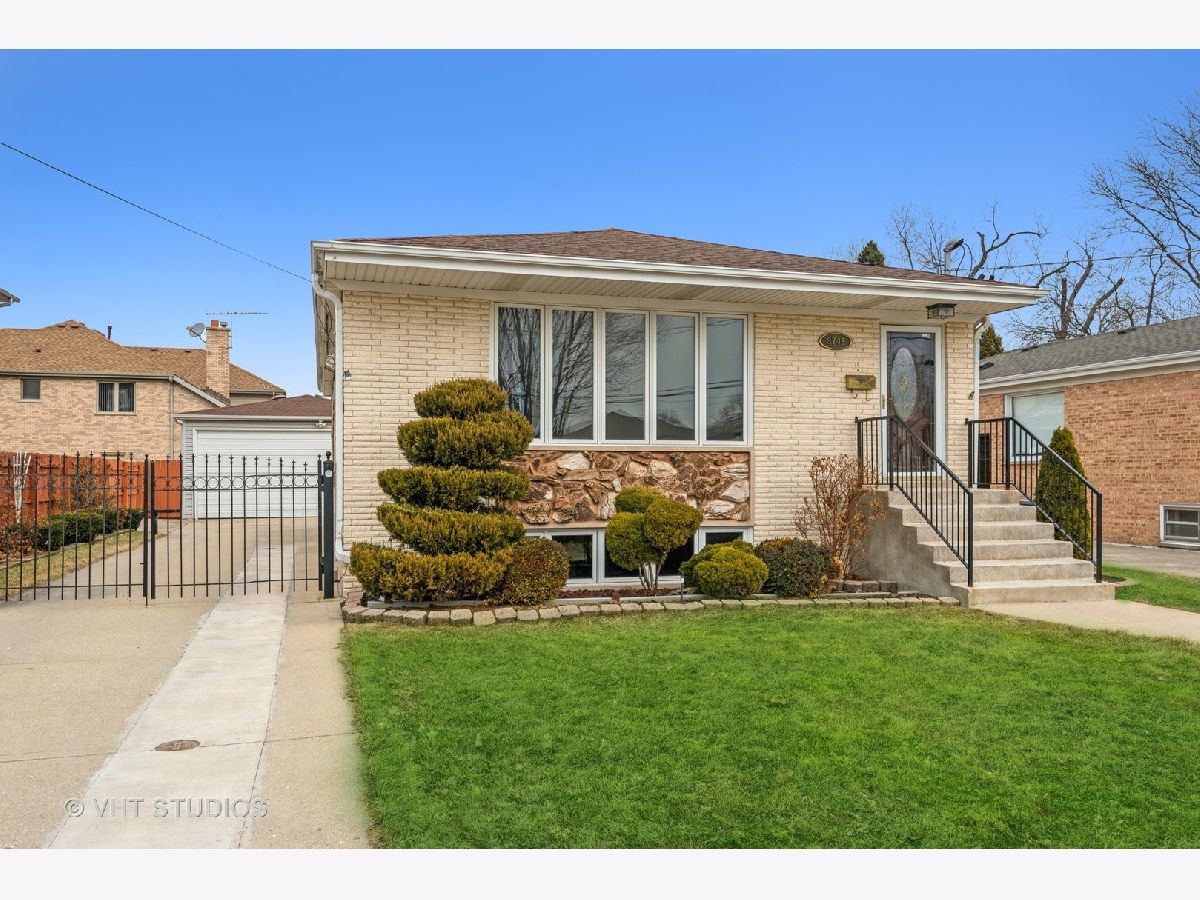 Homes Sold Ransom Ridge Niles Illinois, 8746 Sunset