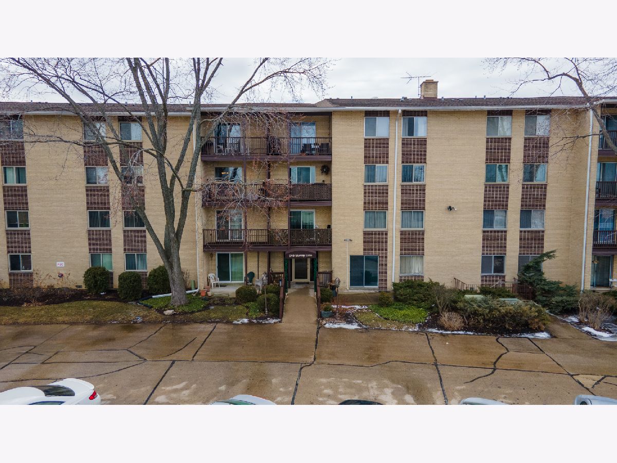 Condominiums Sold Country Acres Des Plaines Illinois, 640 Murray