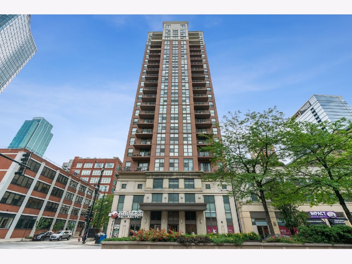 Condos & Townhomes Sold State Place Tower Chicago Illinois, 1101 State