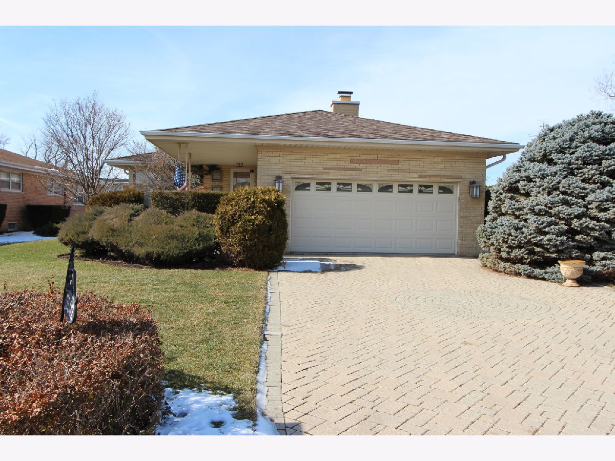  Sold Norwood Park Township Illinois, 5502 Redwood
