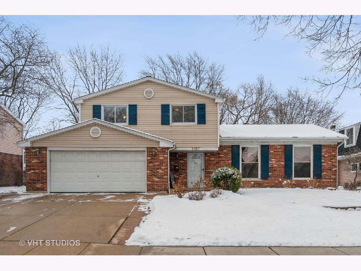 Homes Sold Surrey Ridge West Arlington Heights Illinois, 1107 Noyes