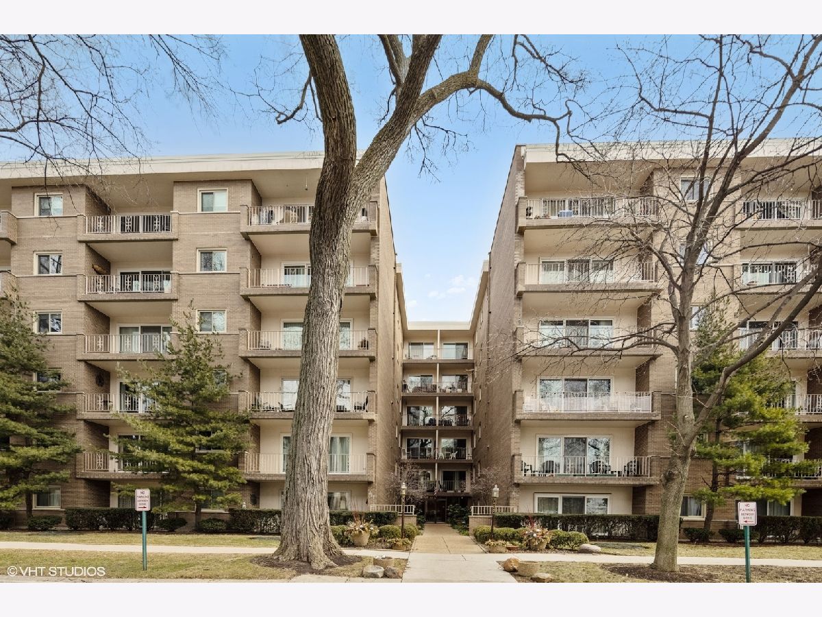 Condos & Townhomes Sold Chatterton River Forest Illinois, 407 Ashland