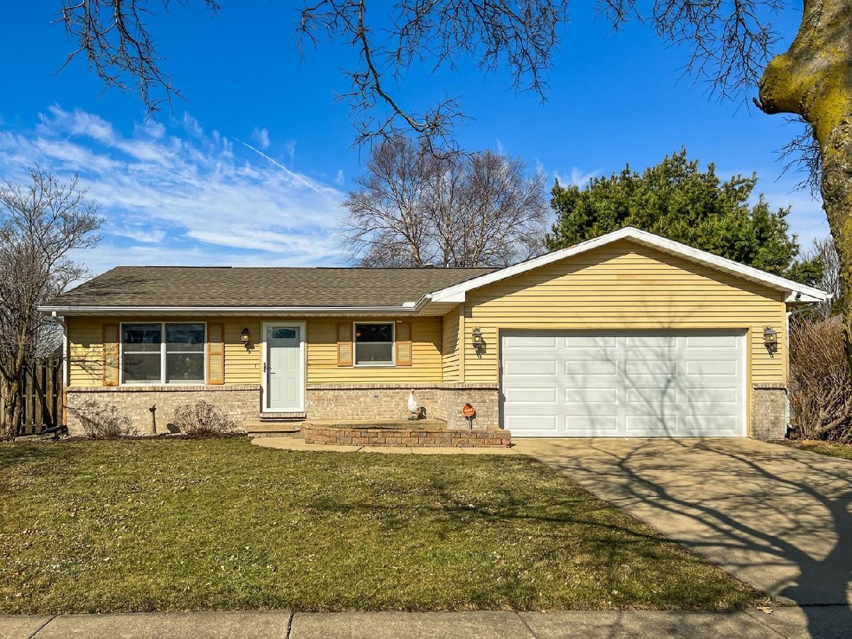 Homes & Condos & Townhomes Sold Westlake Champaign Illinois, 3202 Ladue