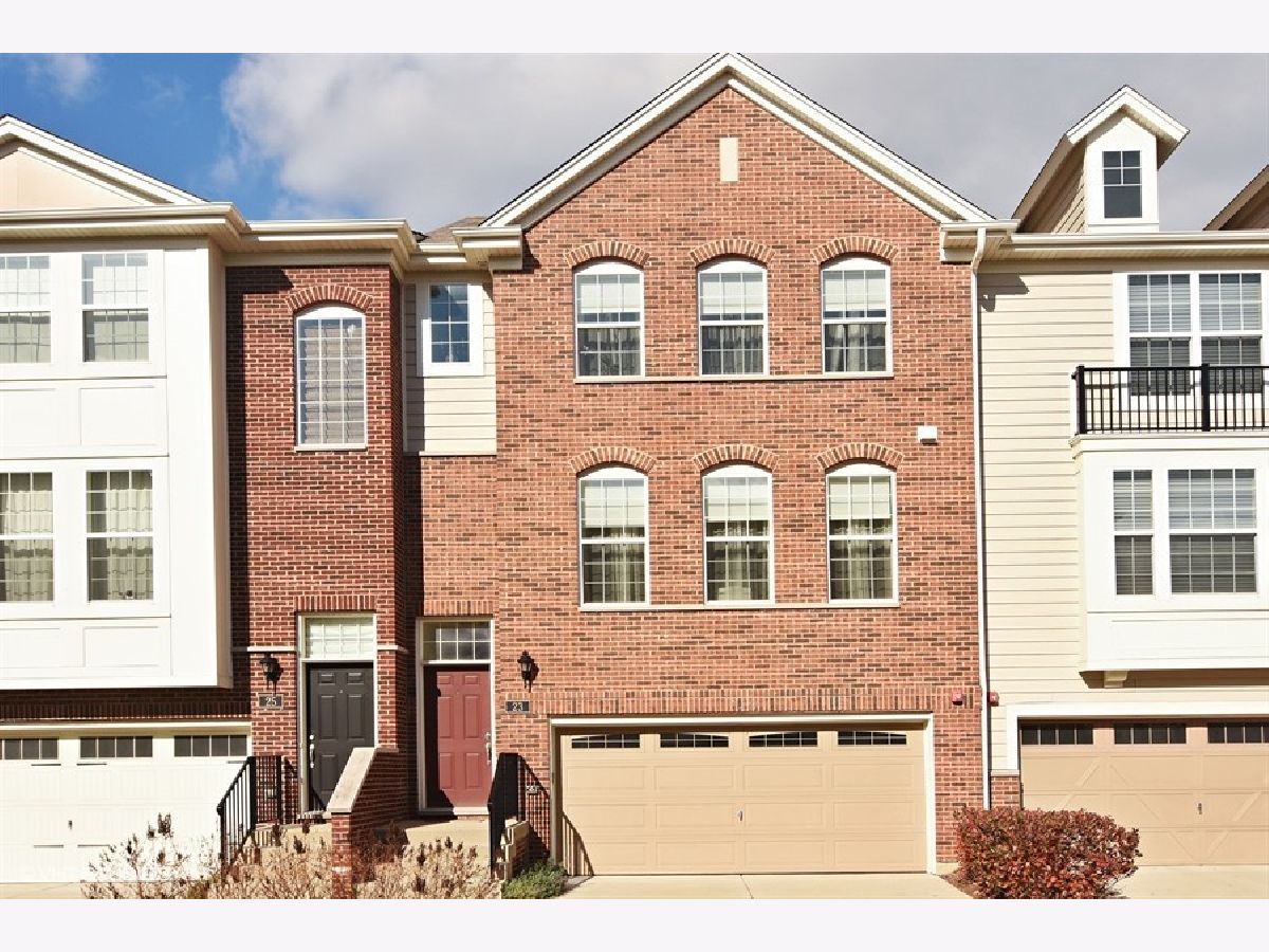 Townhomes & Homes Sold Pleasant Square Schaumburg Illinois, 23 Jasmine