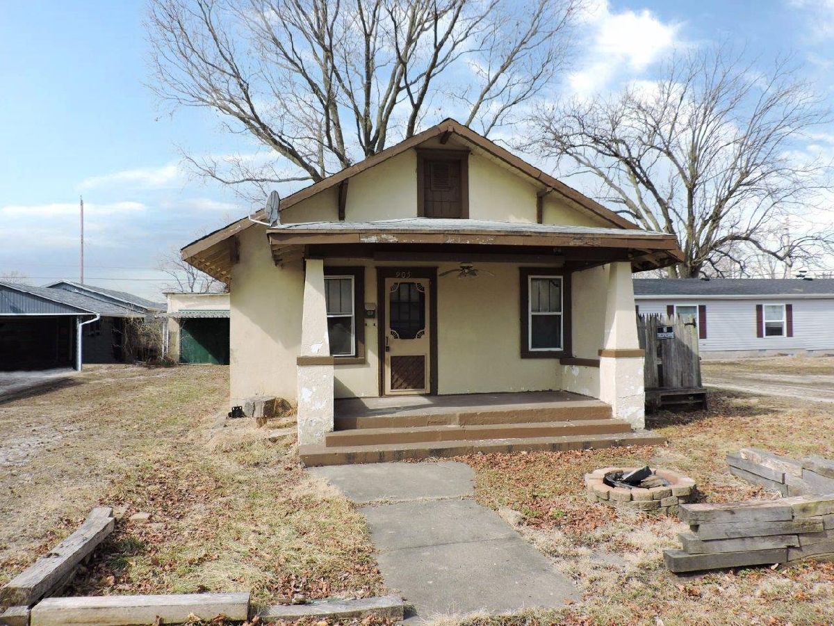  Sold Tilton Illinois, 905 Central