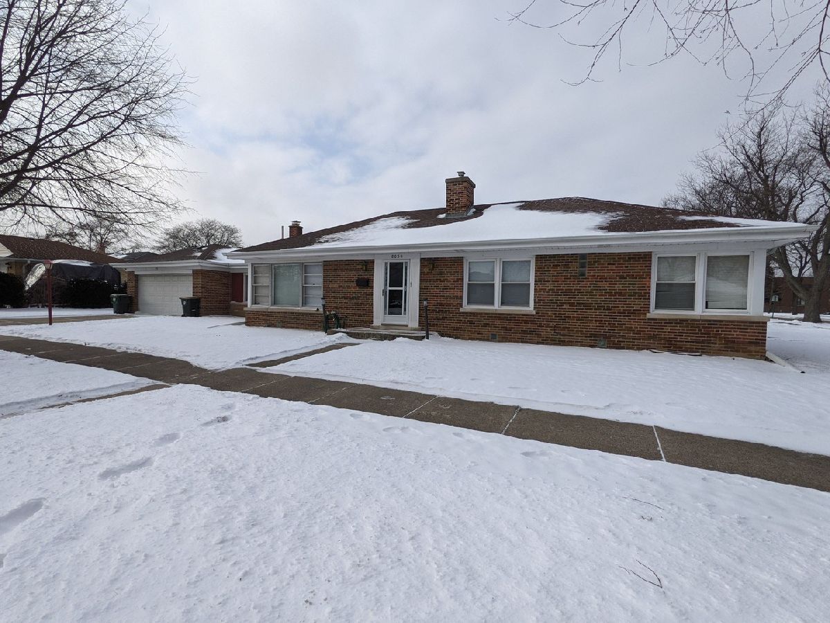 Homes Rented Grennan Heights Niles Illinois, 8050 Osceola