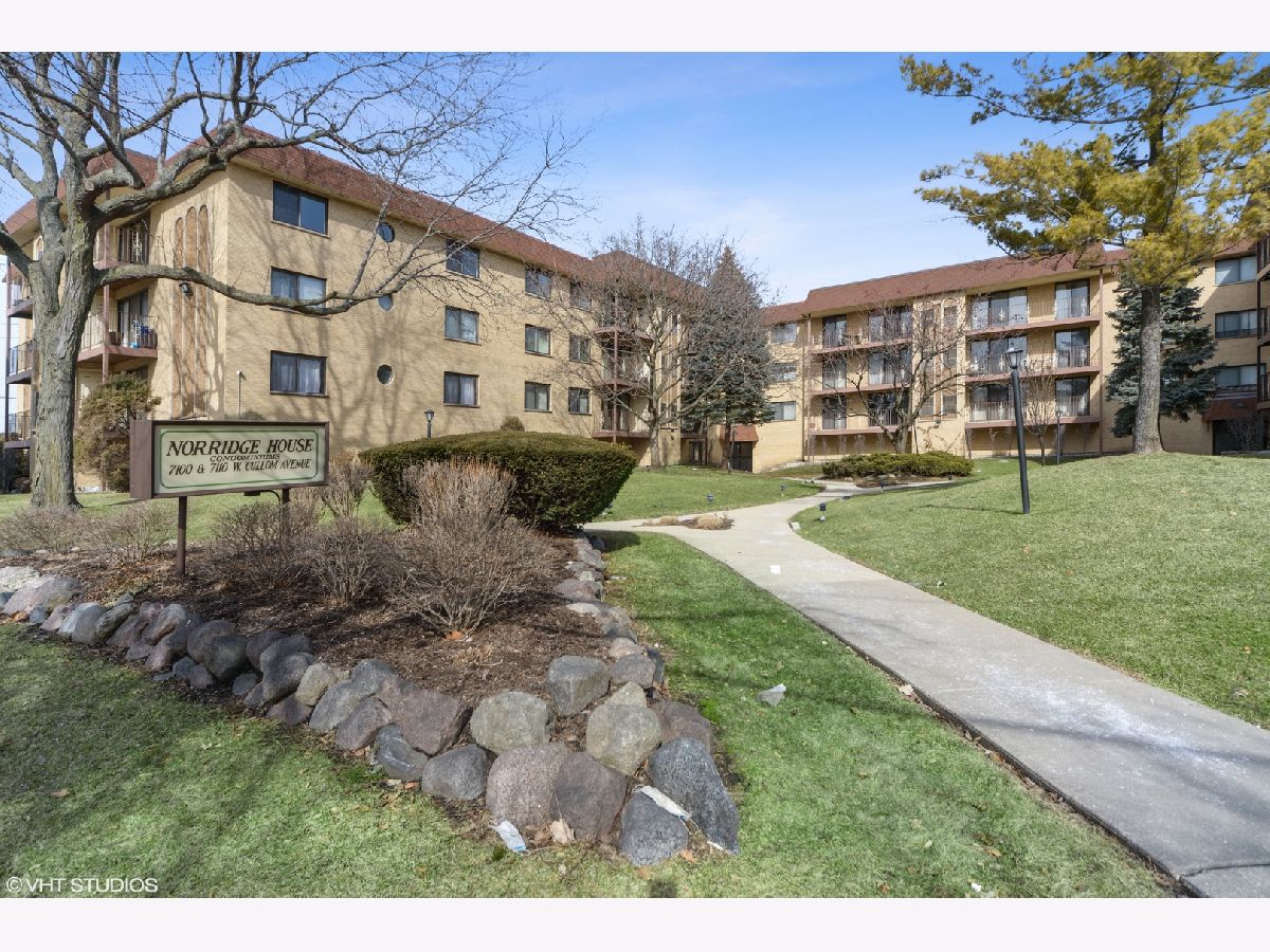 Condos & Townhomes & Homes Sold Norridge House Norridge Illinois, 7110 Cullom