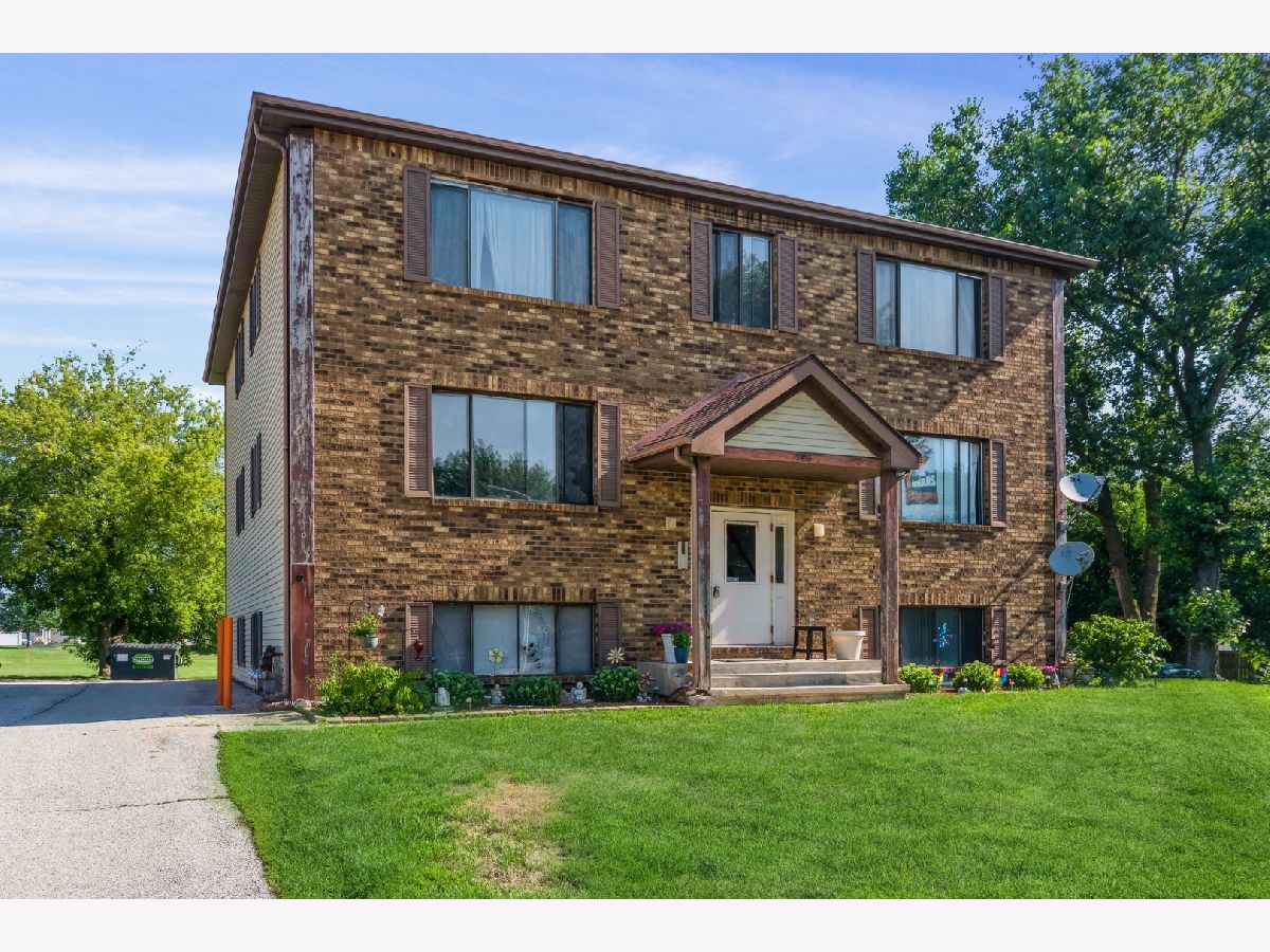 Condos & Townhomes Sold Park Place South Elgin Illinois, 990 Manchester