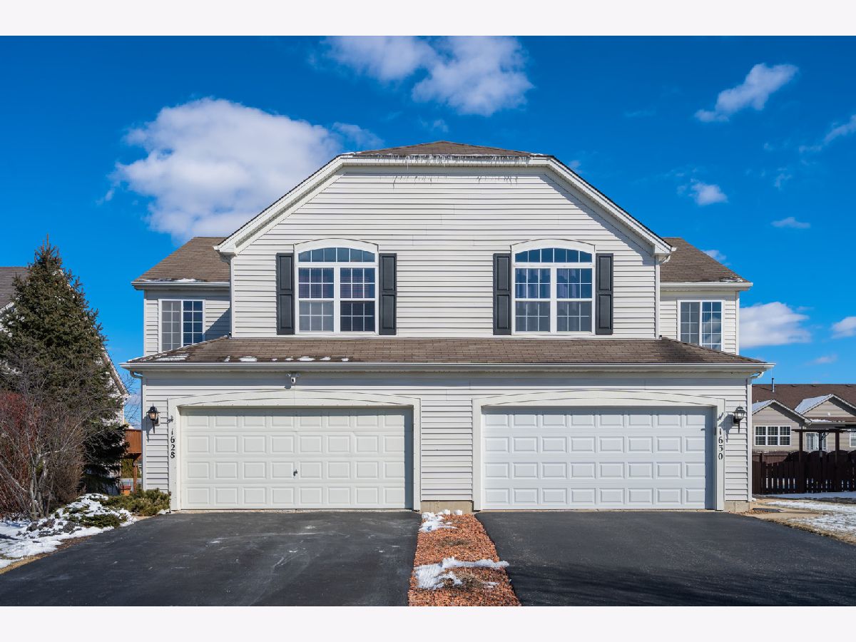 Townhomes Sold Grand Pointe Crossing Lockport Illinois, 1628 Grove