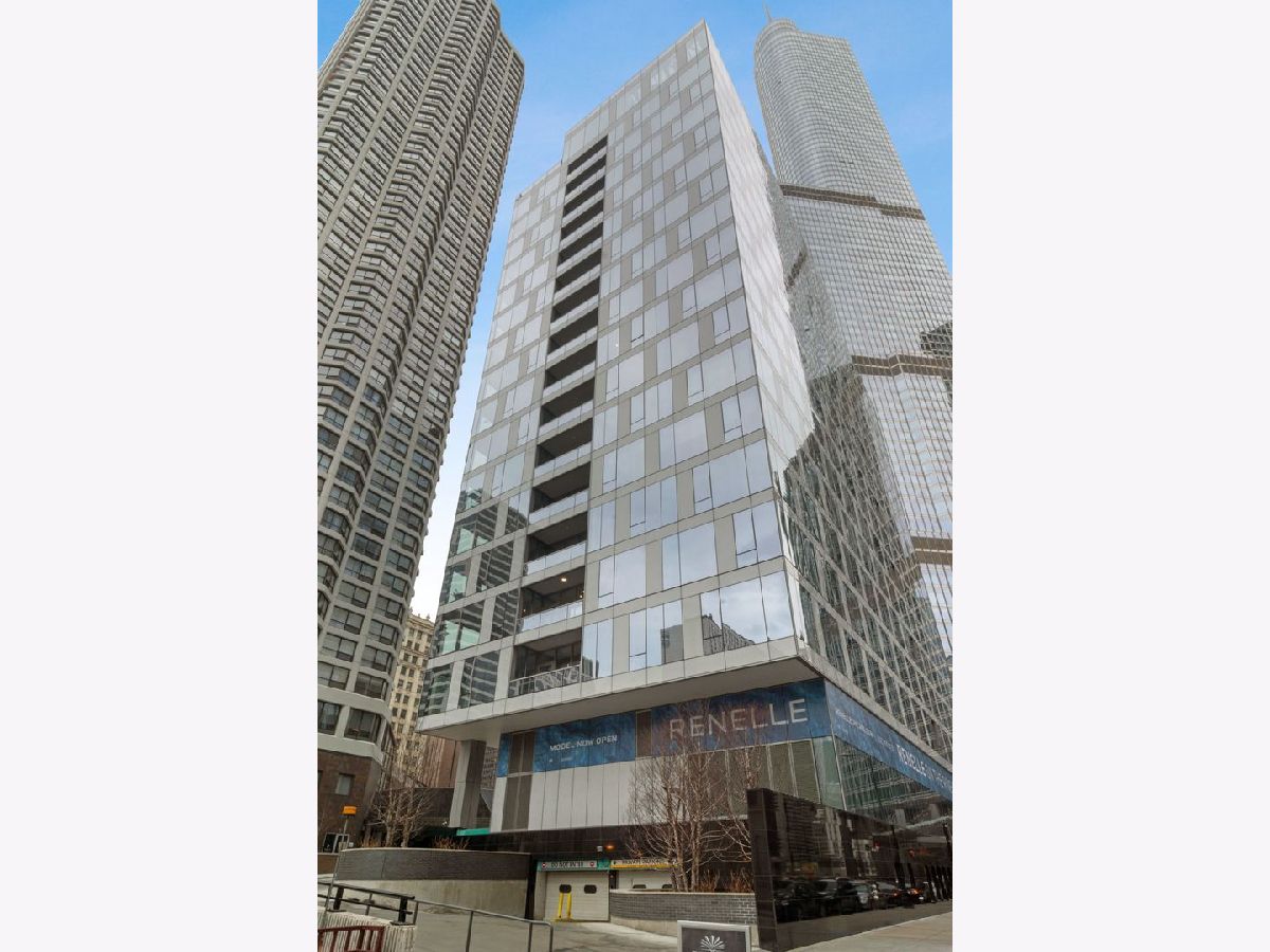 Condos & Townhomes Rented Renelle On The River Chicago Illinois, 403 Wabash