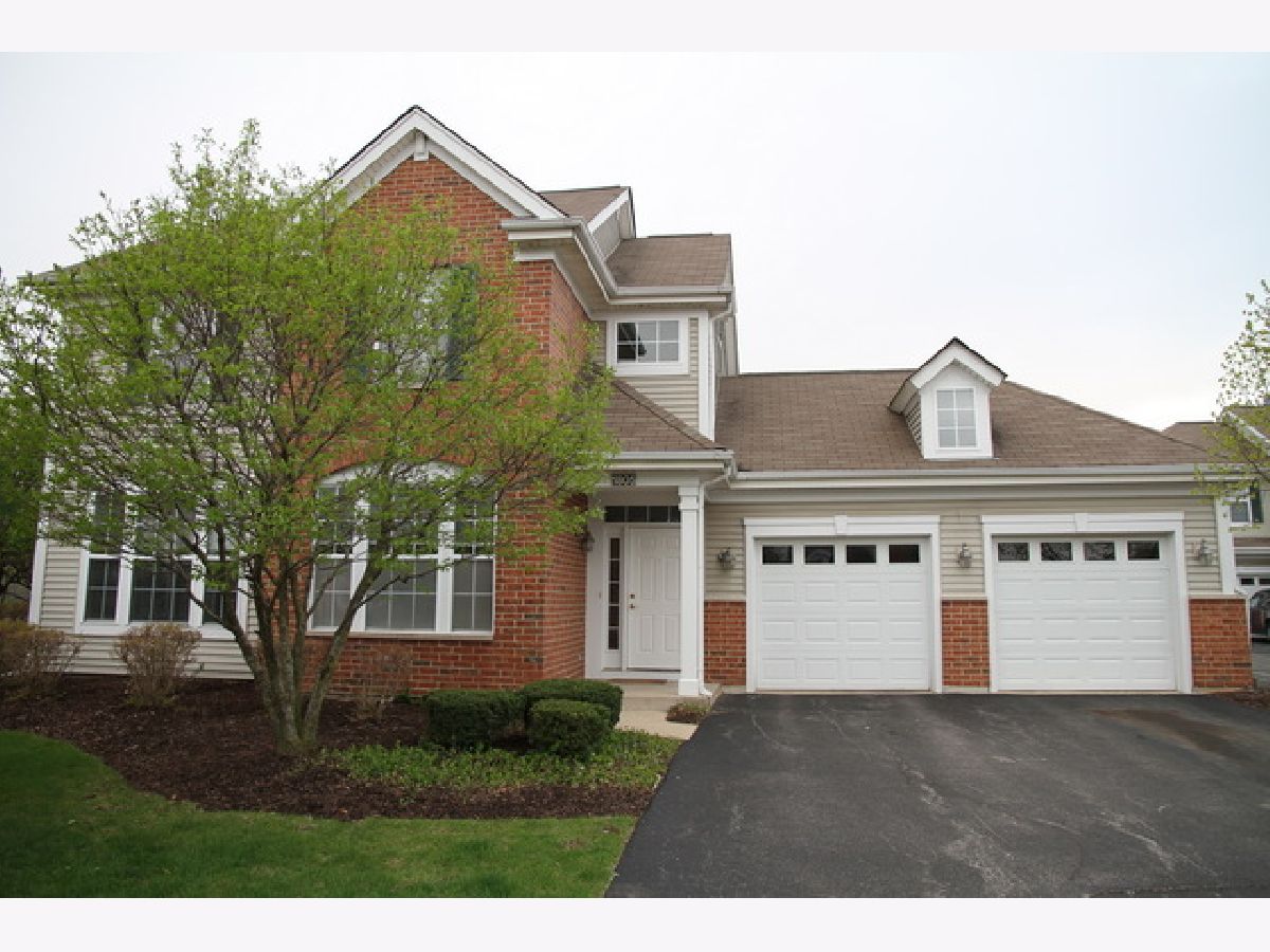 Townhomes & Homes Rented Briarcourt Villas Aurora Illinois, 1805 Pontarelli