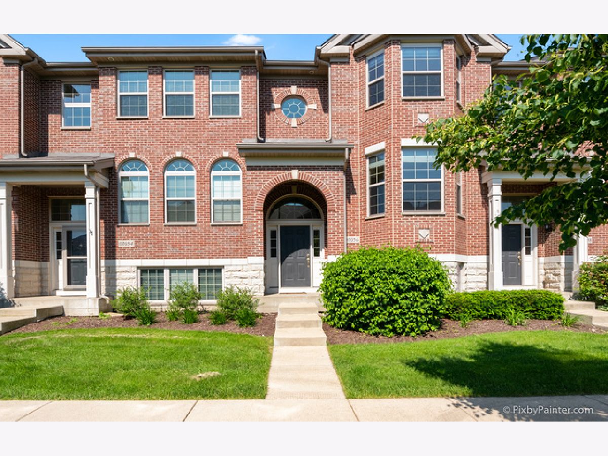 Townhomes Rented Shelburne Farms Winfield Illinois, 0N056 Forsythe