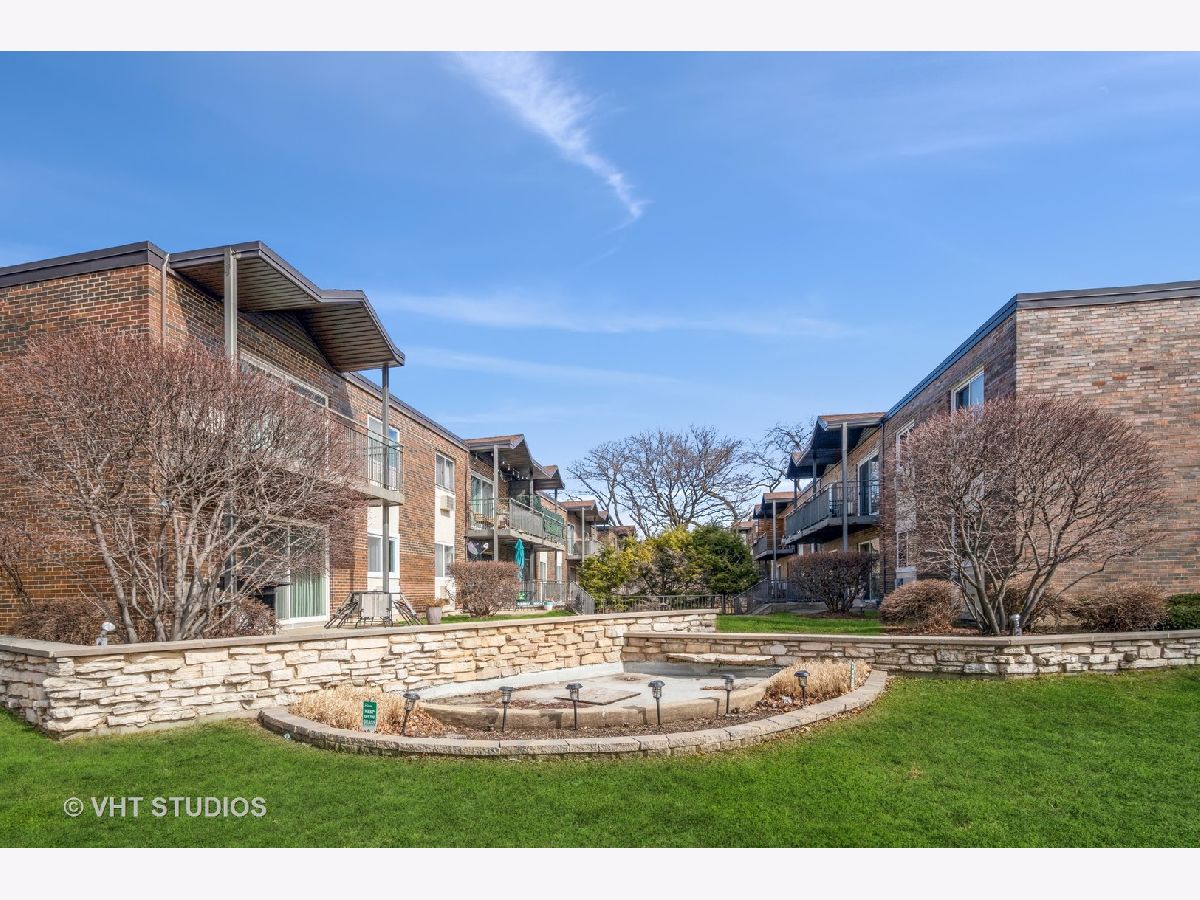 Condominiums Sold Fountainview Chicago Illinois, 6359 Ridge