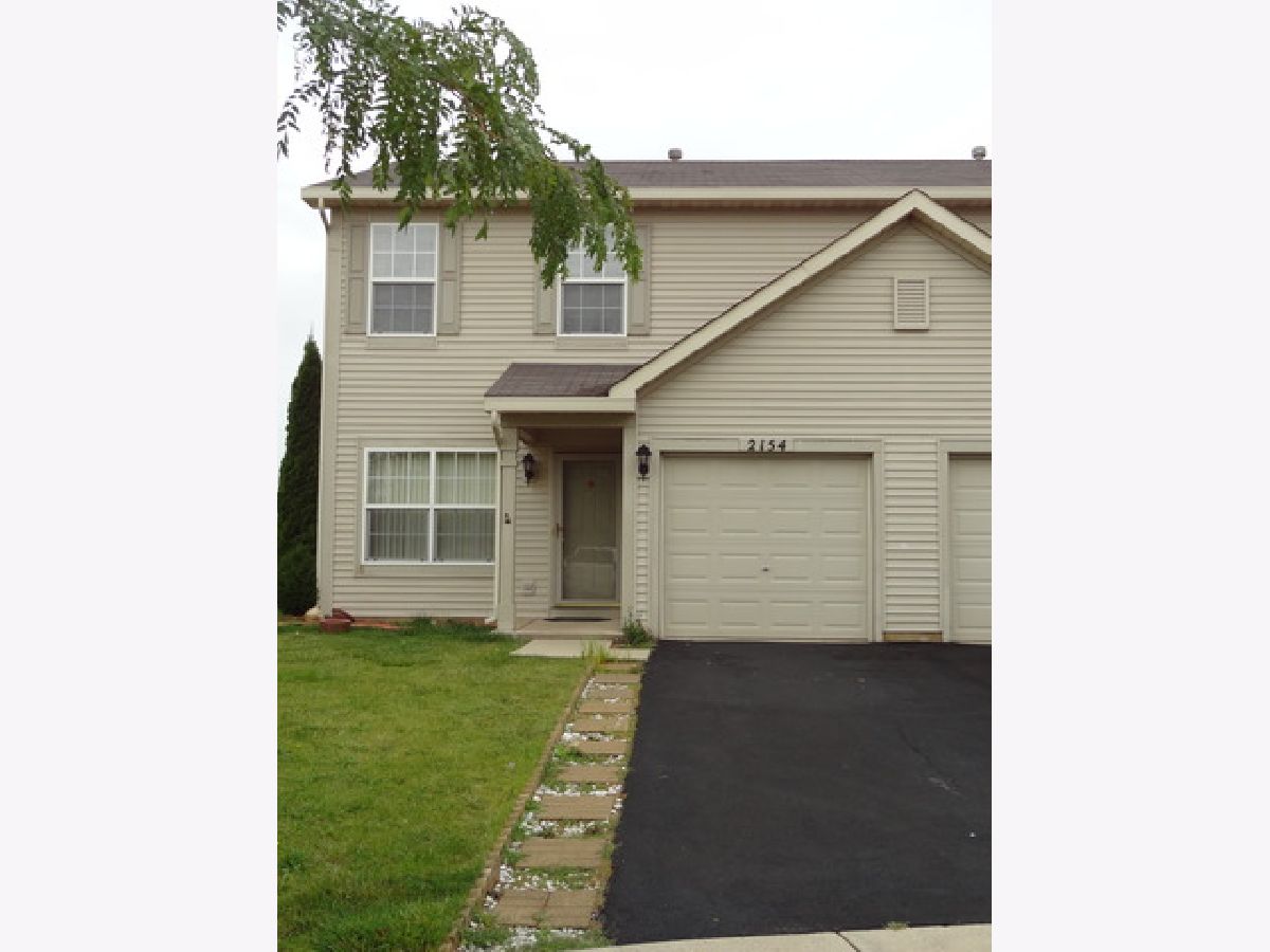 Townhomes & Homes Rented Lakewood Creek Montgomery Illinois, 2154 Cypress