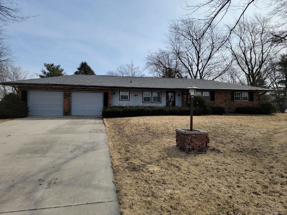 Homes & Condos & Townhomes Sold Lamplighter Towanda Illinois, 809 Towanda Barnes