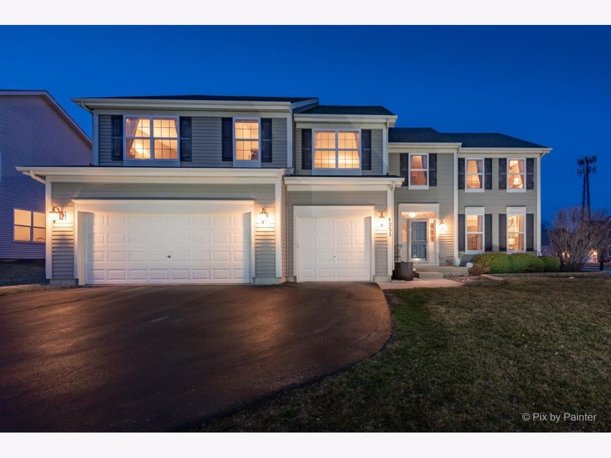 Homes Sold Cheswick Place Lake In The Hills Illinois, 4251 Galway