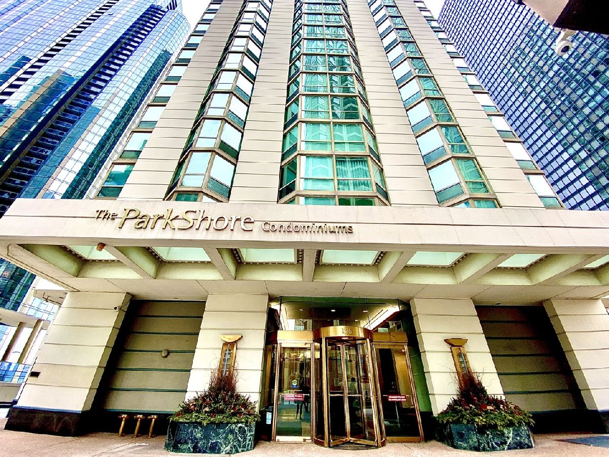 Condominiums Sold Park Shore Condos Chicago Illinois, 195 Harbor