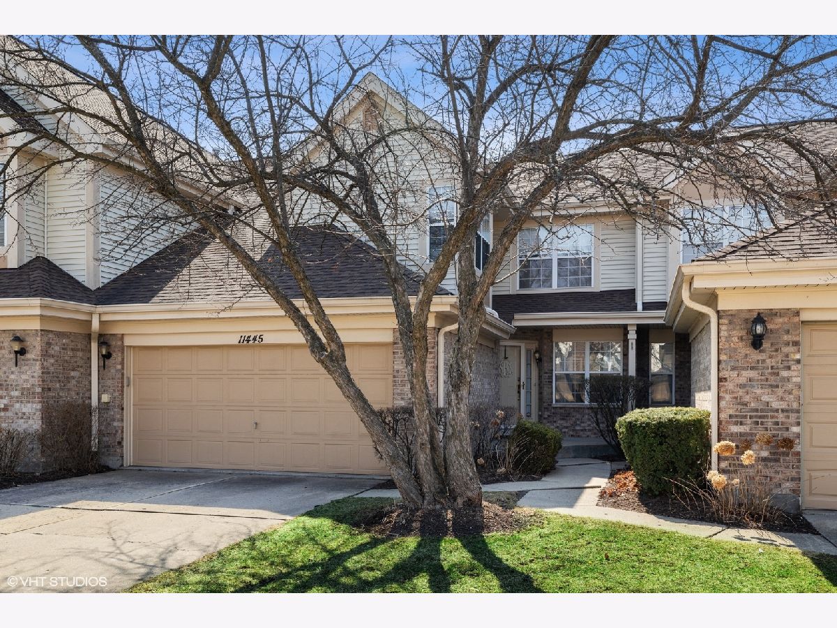 Townhomes Sold Prescott Square Westchester Illinois, 11445 Prescott