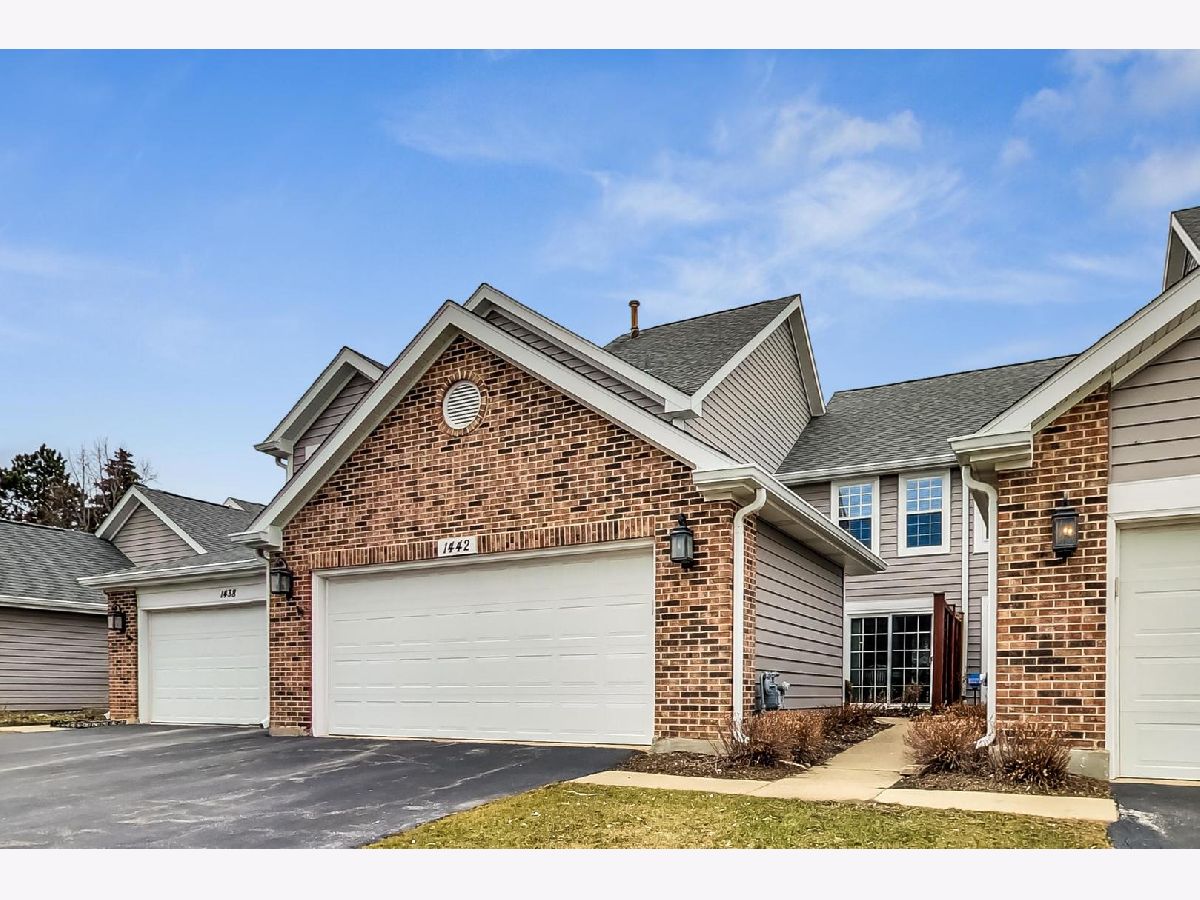 Townhomes Sold Autumn Ridge Schaumburg Illinois, 1442 Whitman