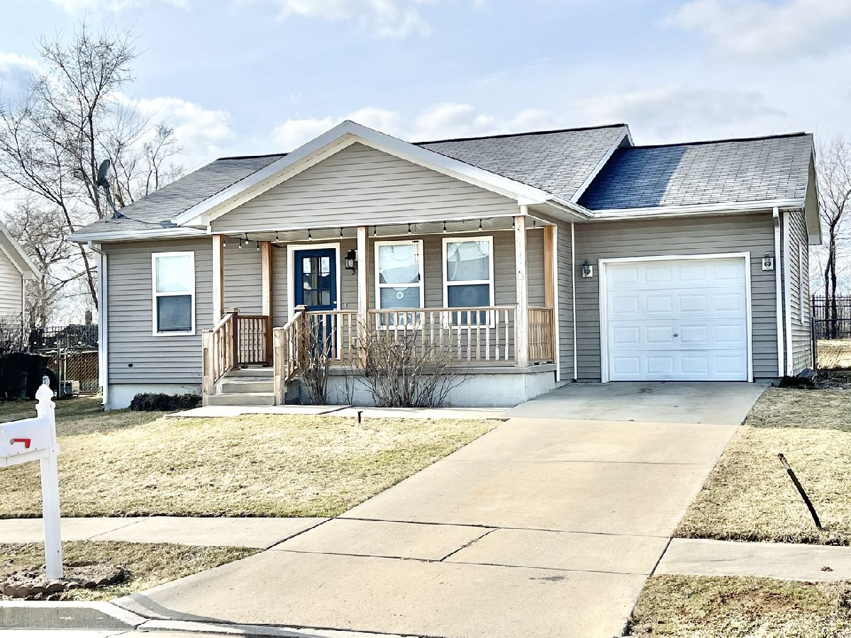 Homes Sold Woodbury Estates Bloomington Illinois, 3 Richwood