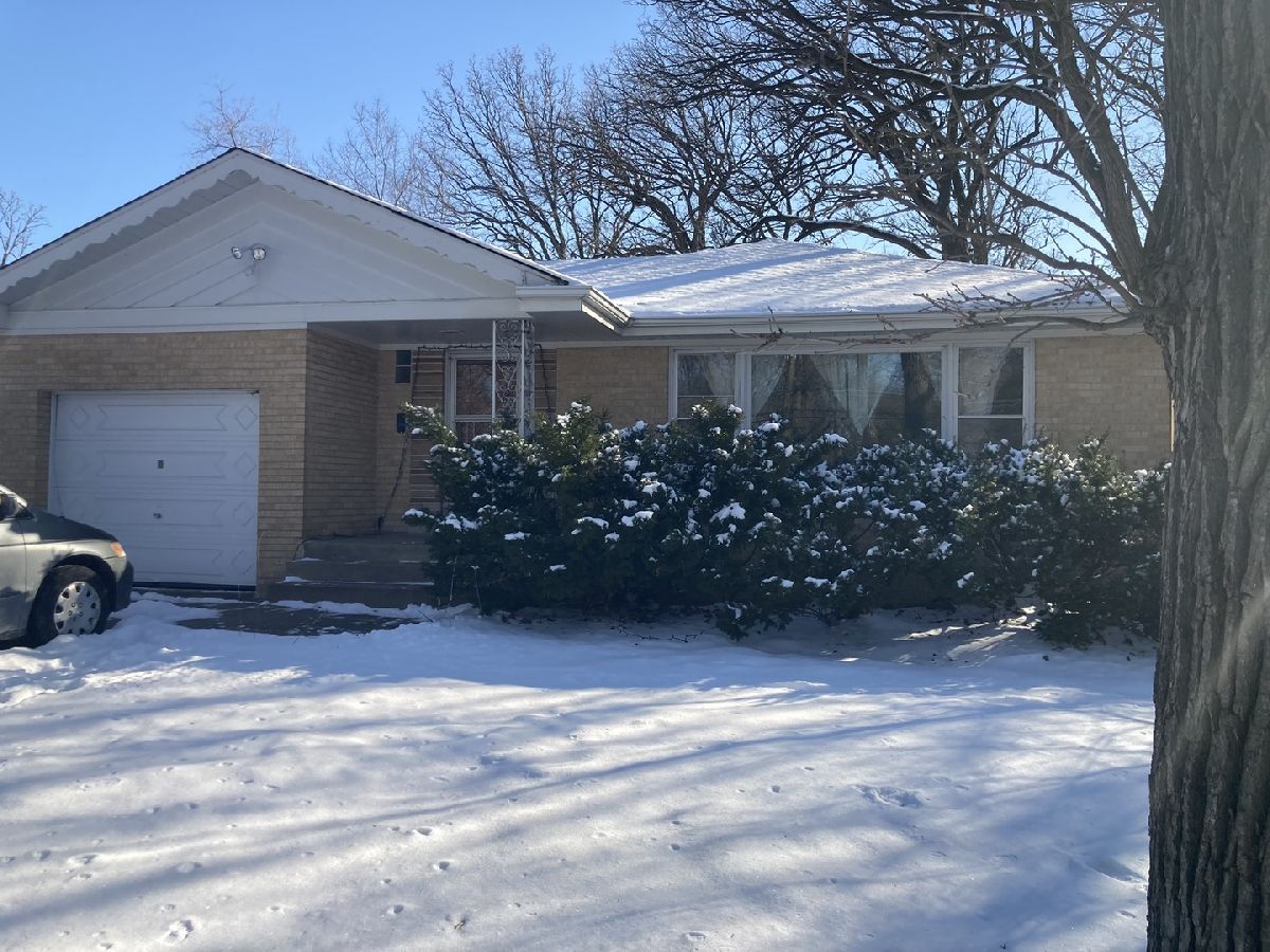 Homes Rented Sherwood Forest Highland Park Illinois, 1614 Berkeley