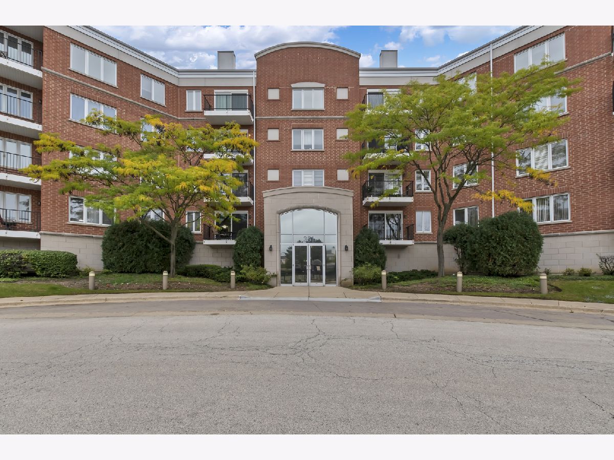 Townhomes & Condos Sold Town Place Buffalo Grove Illinois, 351 Town Place